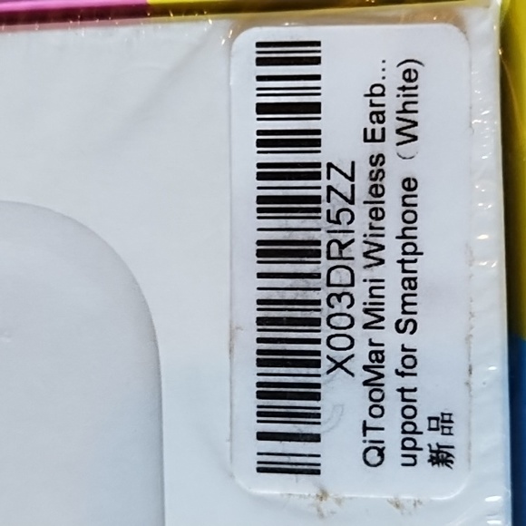 Earbuds - Picture 3 of 4